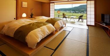 ポジティブな車いすの旅を楽しむ、氷見のリノベ温泉宿グリーンノートレーベル株式会社富山空間・建築デザイン・プロデュース