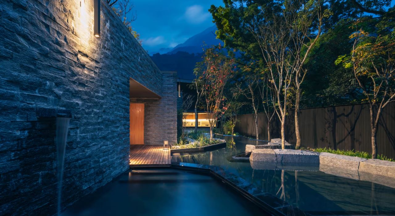 堪稱史上最難訂房！台中「虹夕諾雅谷關」溫泉度假村重新定義「旅行」的價值，用生命來感受專屬自己的「慢」生活。旅遊WalkerLand窩客島