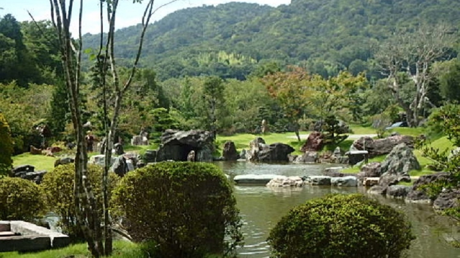 宮島対岸の旅館 庭園の宿 石亭 /