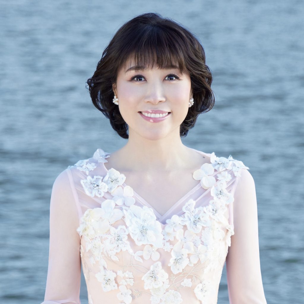 水森かおり 鳥取砂丘