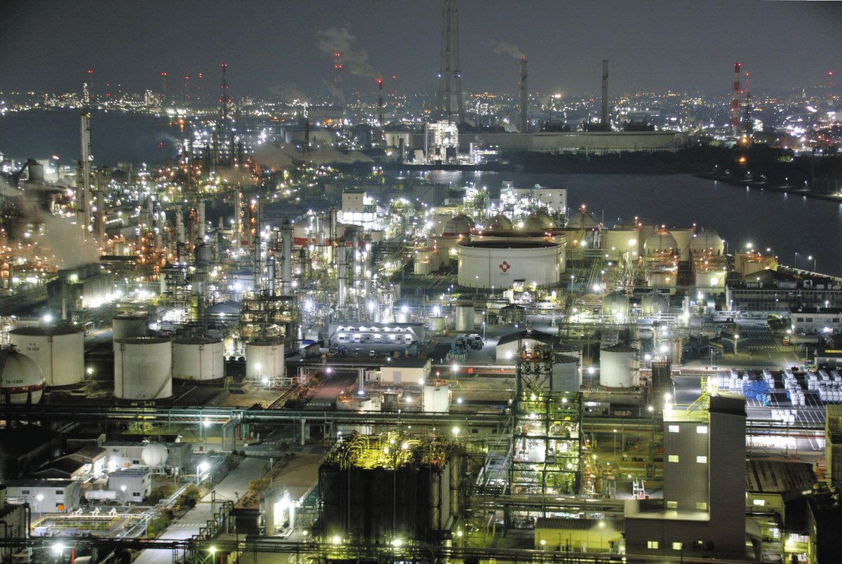 日本夜景遺産にも認定。四日市港ポートビル「うみてらす14」で、四日市港の工場夜景を堪能しよう！四日市市のおでかけスポット＞絶景＆景色LifeDesigns ライフデザインズ 東海の暮らしのウェブマガジン