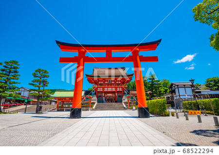 お正月に京都で着物レンタルをして行きたいスポット 祇園から電車で10分の『伏見稲荷大社』着物レンタルわぷらす