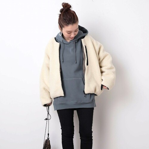 今秋の女子キャンプコーデはワークマンでおしゃれに可愛く！ 汚れにも雨にも強い新作が登場キャンプ情報メディア LANTERN