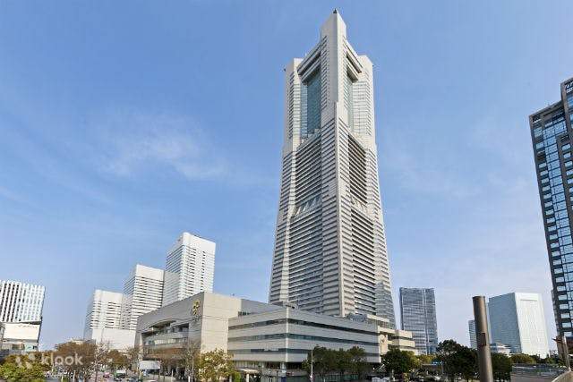 横浜ランドマークタワー スカイガーデン69階 チケット - メルカリ