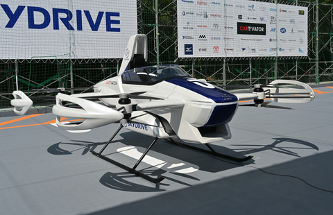 動画：アメリカ軍も興味津々？ 「空飛ぶセグウェイ」の未来感がすごい – 連載JP