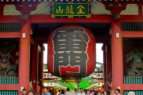 東京夜景:雷門淺草寺避開人潮越晚越美-附周邊散步點心- Banbi 斑比美食旅遊