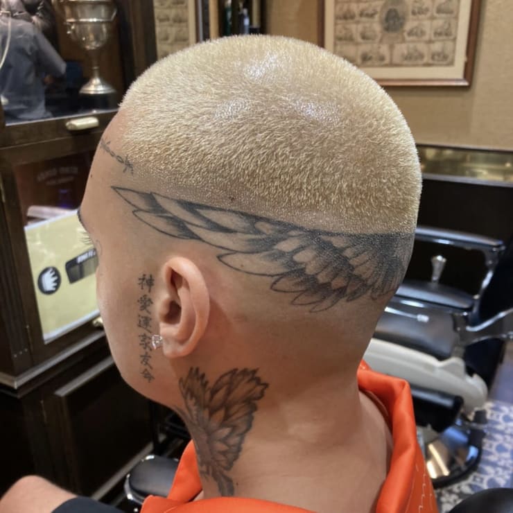 バズカットにした女性たちが語る、髪を剃ることによる「カタルシス」とはハーパーズ バザー Harper's BAZAAR 公式