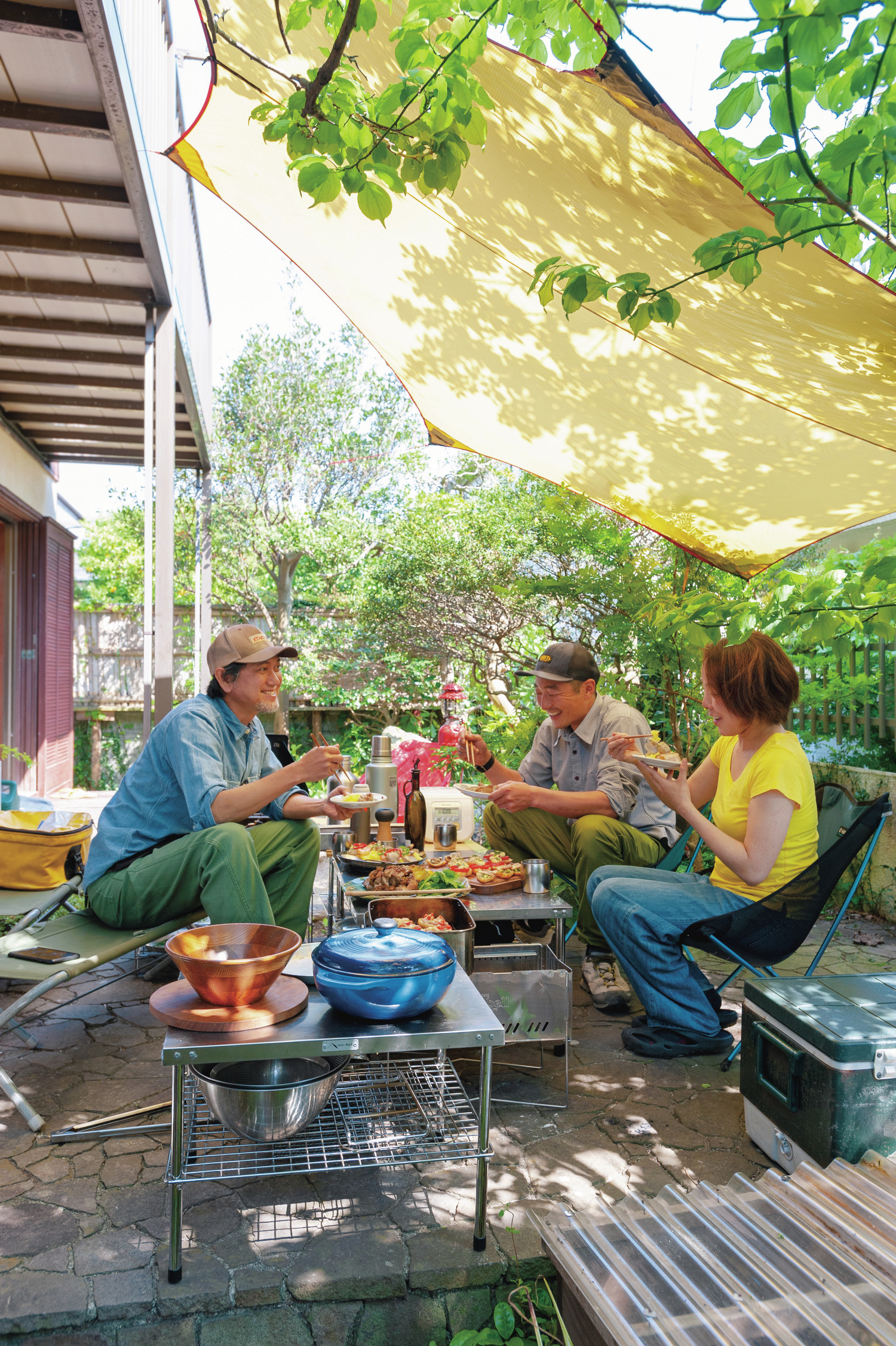 庭に最適なタープ固定方法とは？初心者も簡単な設置アイデア 庭ASOBI