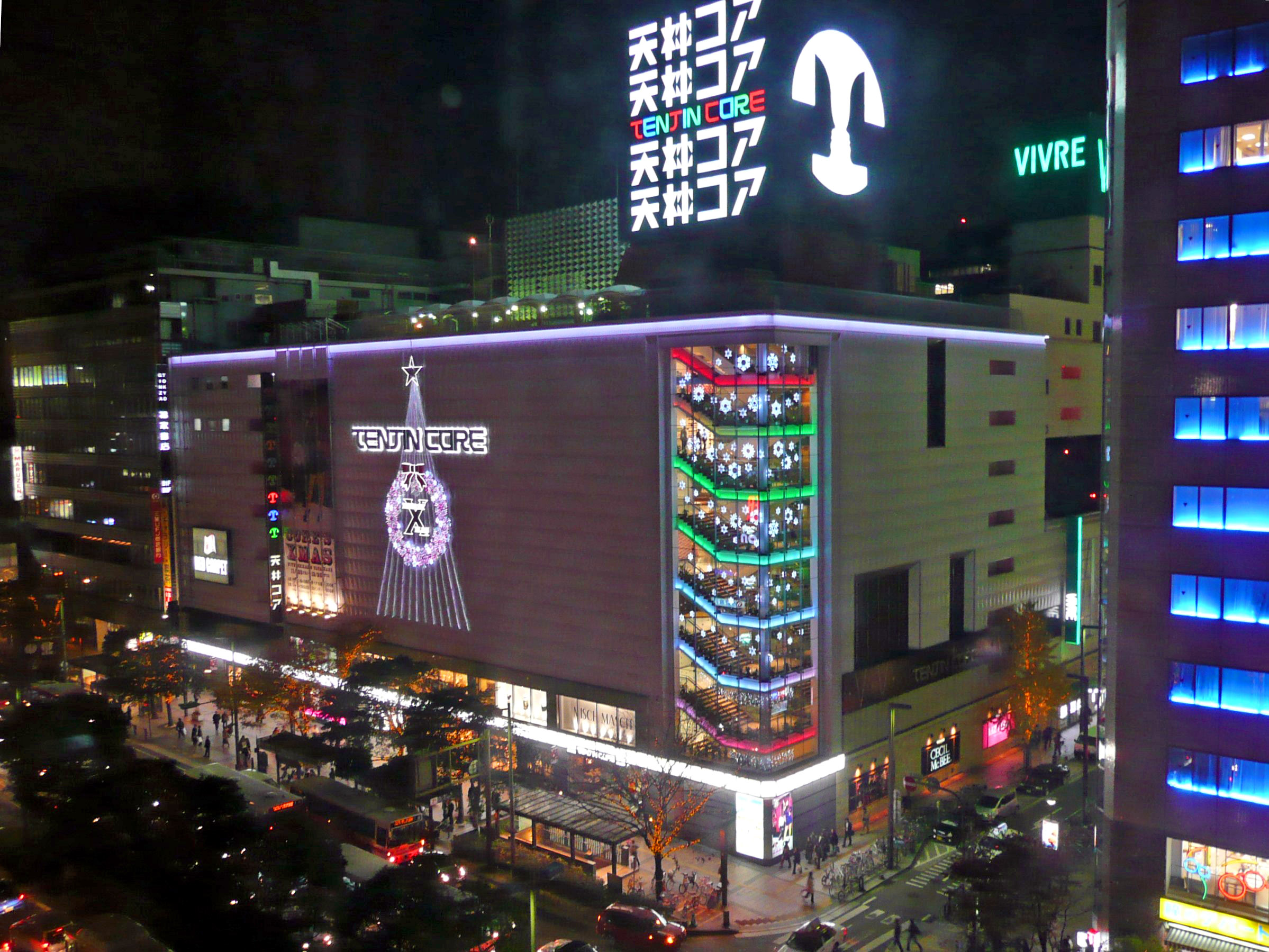 天神コアに新規15店舗 7階にフードコートも - 天神経済新聞