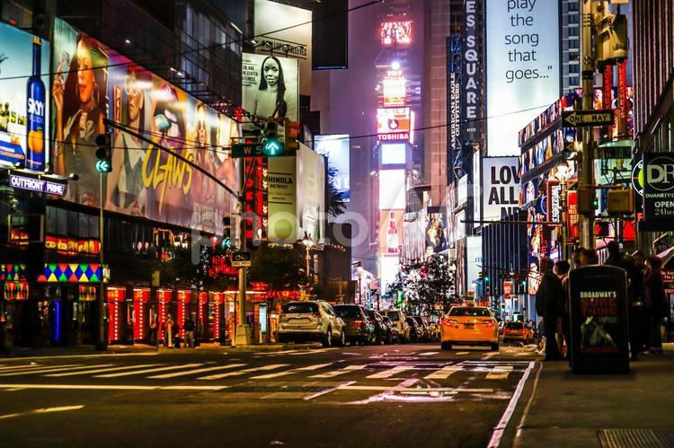 ラスベガス・ダウンタウンで余生を過ごすネオンサインたち地球の歩き方