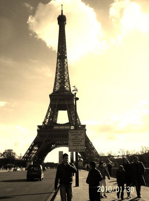 シャーヨイ宮の夜景 パリ