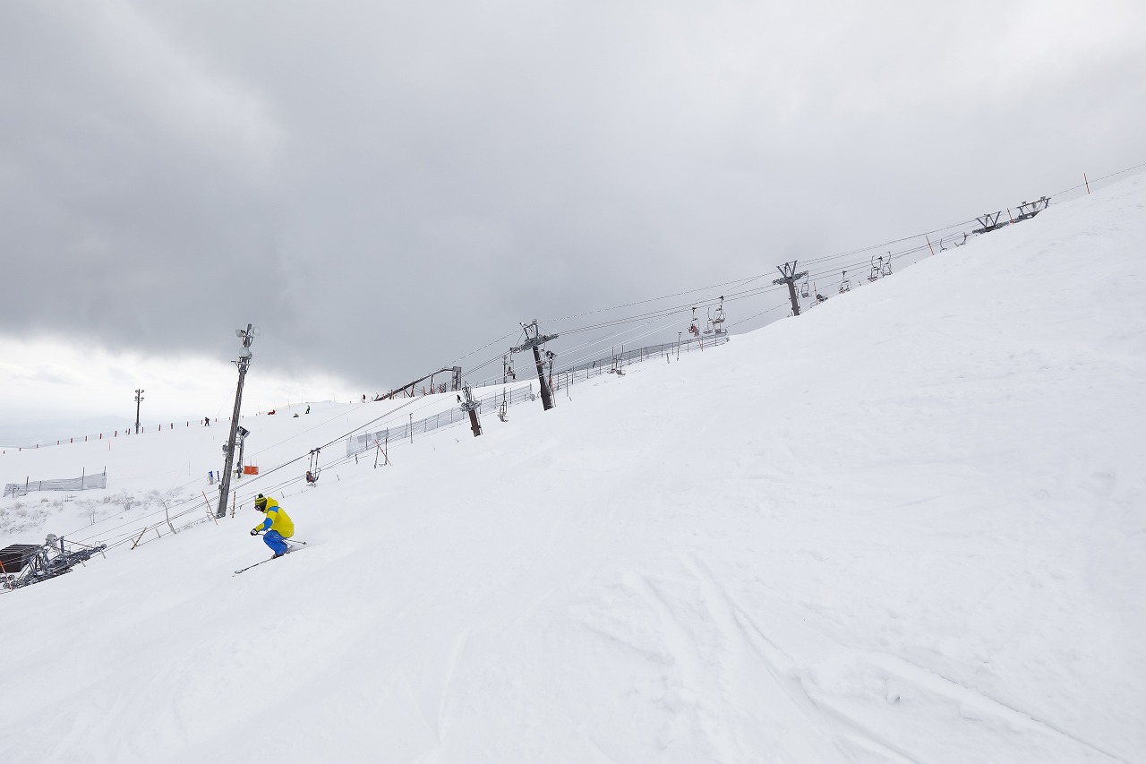 びわ湖バレイスキー場 – 子供と一緒に雪山へ行こうNSDキッズプログラム