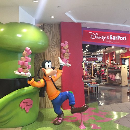 家族旅行 in フロリダ ☆オーランド国際空港のギフトショップがアツい！☆ハリーポッター、ディズニー、ハワイの空港内は ？◆英語・tip