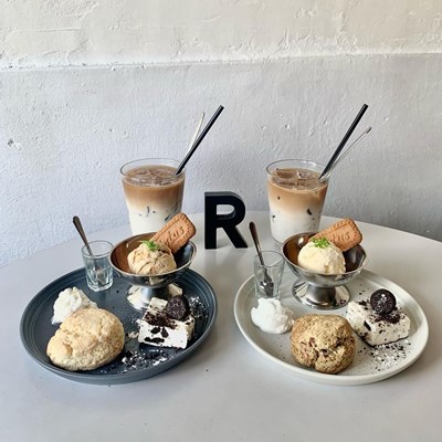 大阪のオタ活できるカフェ12選！プリントラテ・推し色ドリンクあみとき