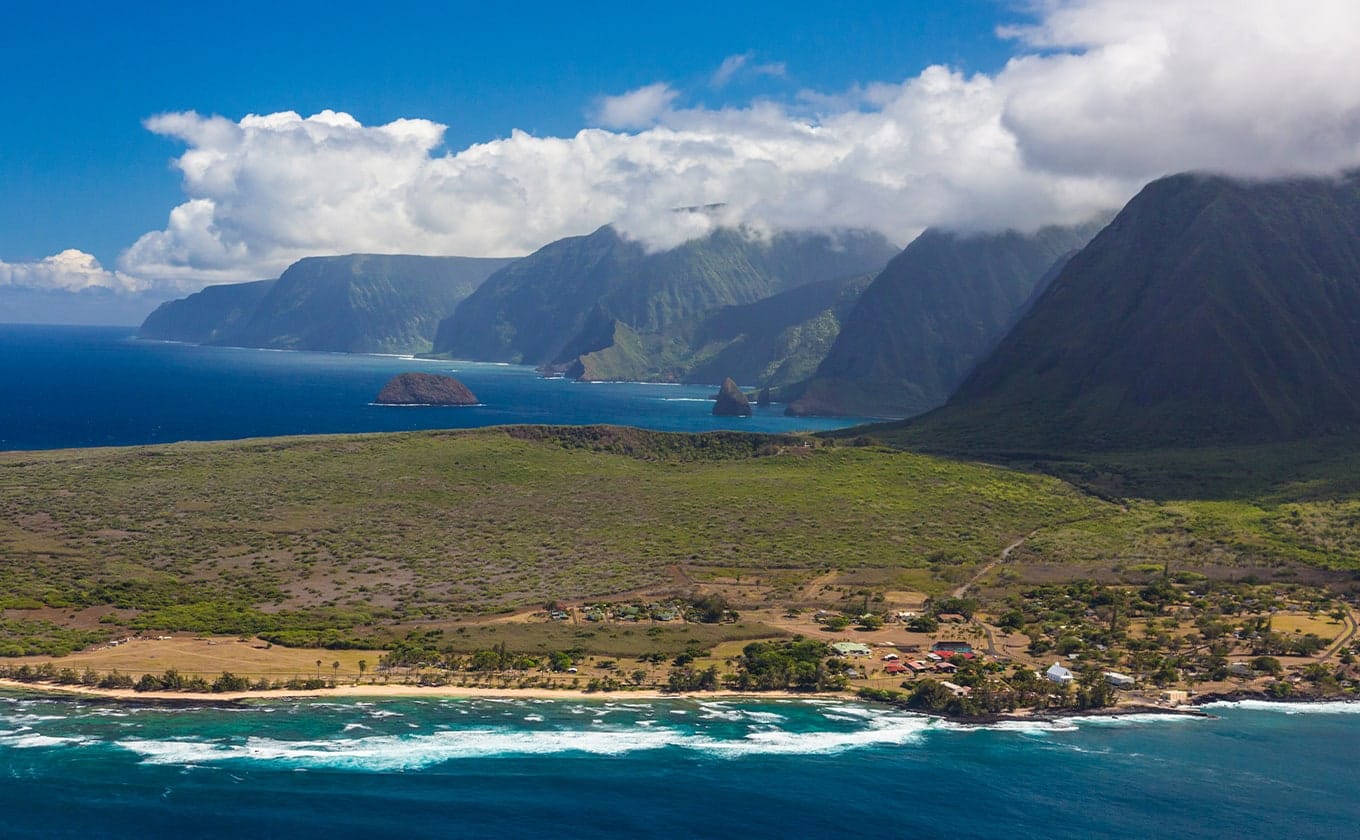 モロカイのアトラクション - Viator