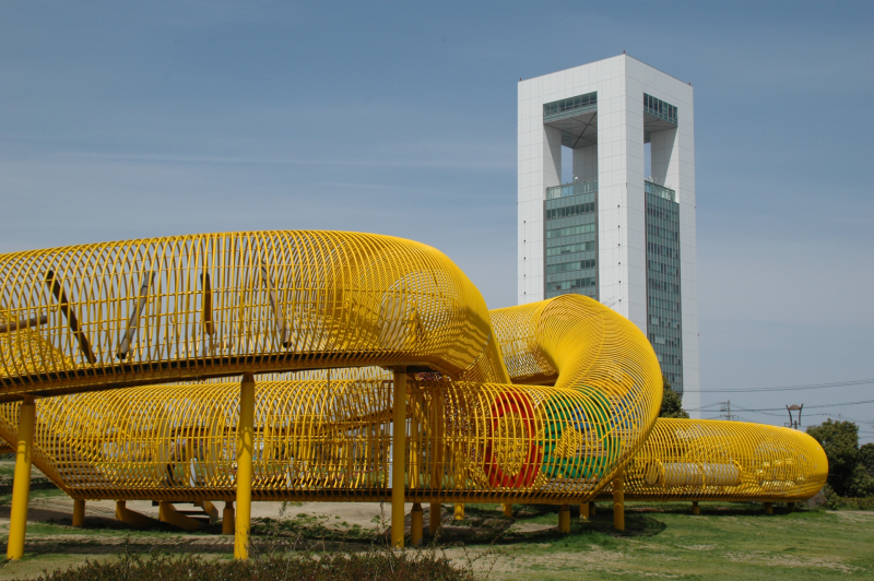 四日市港ポートビルでプロジェクションマッピング 開港120周年記念YOUよっかいち