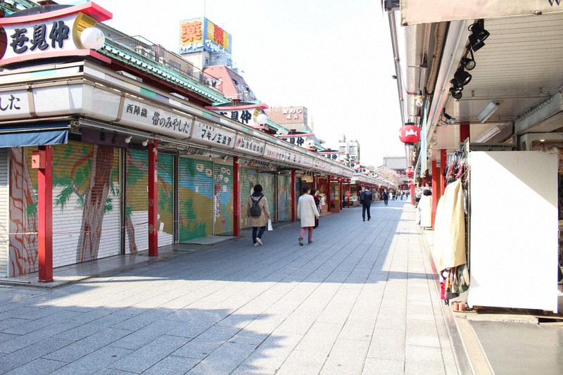 仲見世通り 商店街 ！善光寺本堂に続く歴史あるストリート