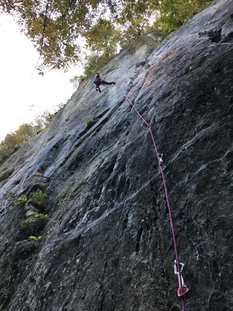 ５月月末クライミング「湯河原幕岩」 – 静岡勤労者山岳会