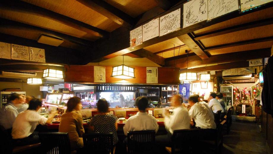 本日は仙台駅東口のおすすめ居酒屋を紹介します🍻 この一年ぐらい食べ歩いてきて今すぐ食べに行きたい３店をピックアップしました🙋‍♂良ければ食べ歩きのご参考まで〜！ ①18キッド 🏠：宮城県宮城野市榴岡1-6-22 ☎️：022-291-0145