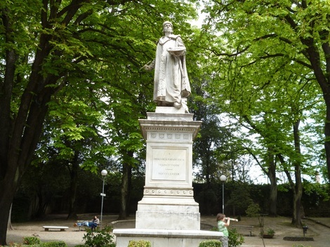 六面体カットは、元々はパブであったルカ・パチョーリ c.1445-1517 による「神の比率」からは意味がありません。ヴェネツィア、1509