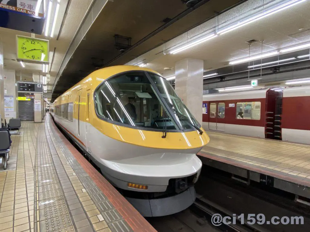 近畿日本鉄道 近鉄30000系電車 ビスタカー＆Ace