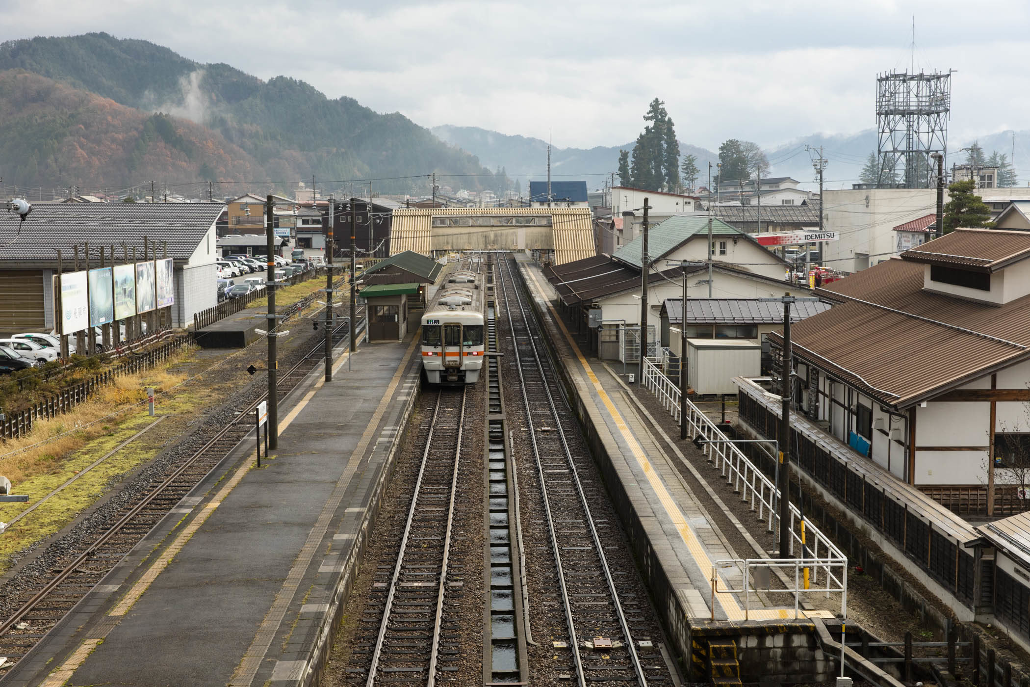 君の名は。の聖地巡礼 岐阜・飛騨古川と角川のバス停- 想景の地