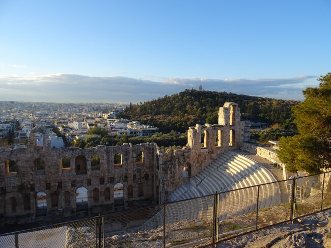 アテネ・ピレウス ギリシャへの旅＜2＞いつか観たいと思っていたエレクティオン神殿！アクロポリスは素晴らしかった。』アテネ ギリシャ の旅行記・ブログby クラウディアさん