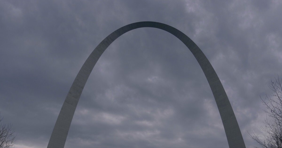 ミズーリ州 セントルイス 諏訪市の姉妹都市－ 象徴であるゲートウェイアーチは上ることができる高度な建築物』セントルイス