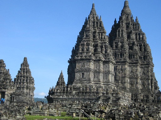 世界遺産 プランバナン寺院群への行き方・チケット情報を紹介！ - Locavel