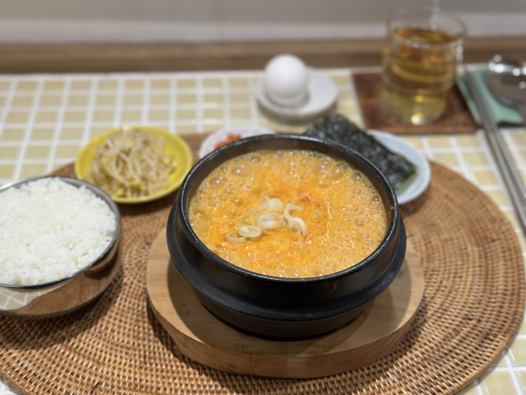 ご近所情報 ～ランチ編：ソウルの塔～ブログ外国語学科履正社国際医療スポーツ専門学校医療国家免許×スポーツ指導資格×トレーナー資格×外国語の学び