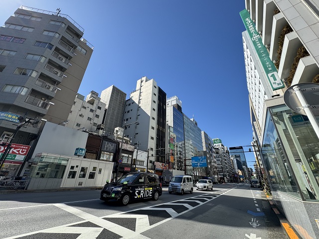 ファミリーマート 神田駅東口店／ホームメイト