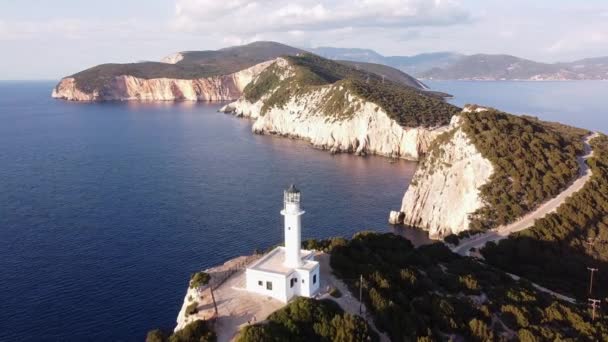 レフカダ島の最南端の灯台は元アポロン神殿 : 日刊ギリシャ檸檬の森