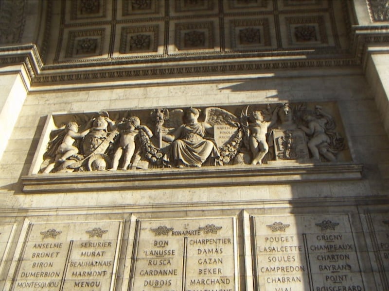 パリ観光は凱旋門とシャンゼリゼ通り！外せないライトアップの魅力オリコンニュース ORICON NEWS