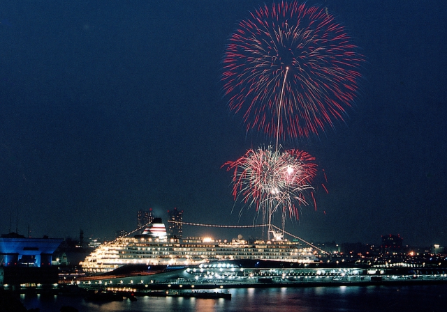 冬の清水港」魅力創出へ、今年も清水港花火ナイトクルーズを開催！鈴与株式会社のプレスリリース