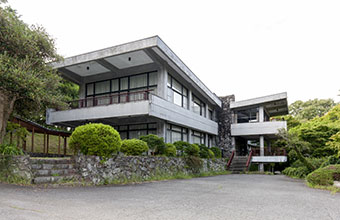 御殿場市 富士山と地域と共に106年、宿泊研修施設「YMCA東山荘」リビング静岡Web