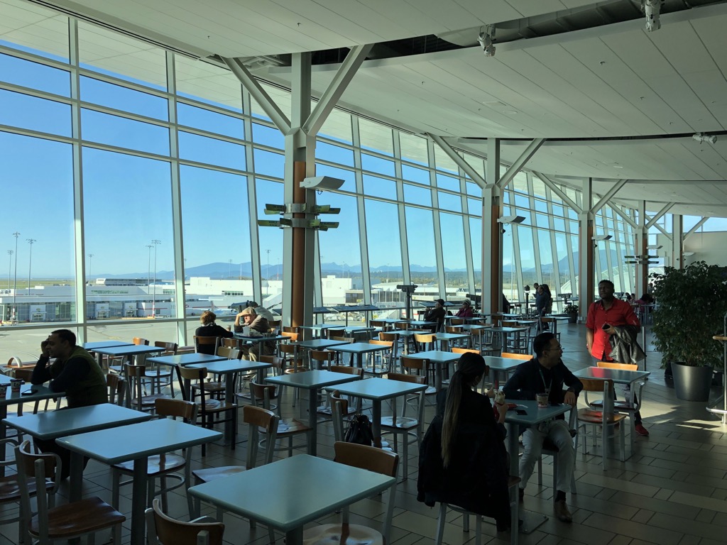 YVR到着案内 – バンクーバー国際空港での流れ -