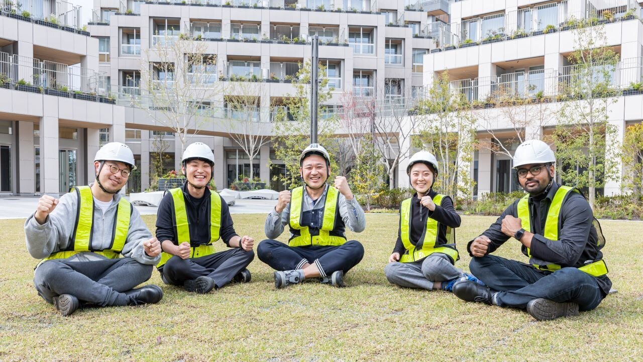 実証都市でトヨタ変革へ 製造業から飛躍探る 自動運転用の道路整備