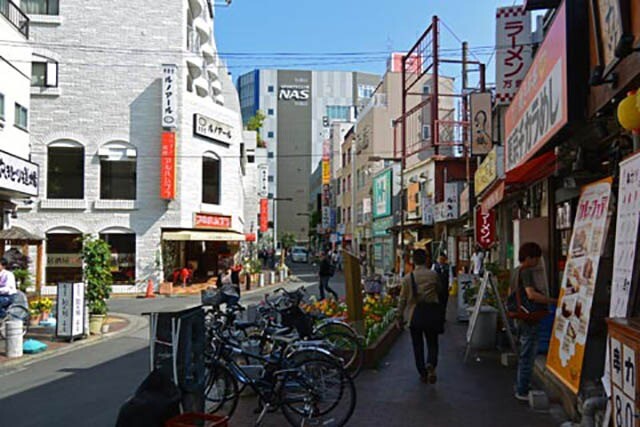 新旧の豊かな文化を兼ね備えた街「日暮里」を紹介