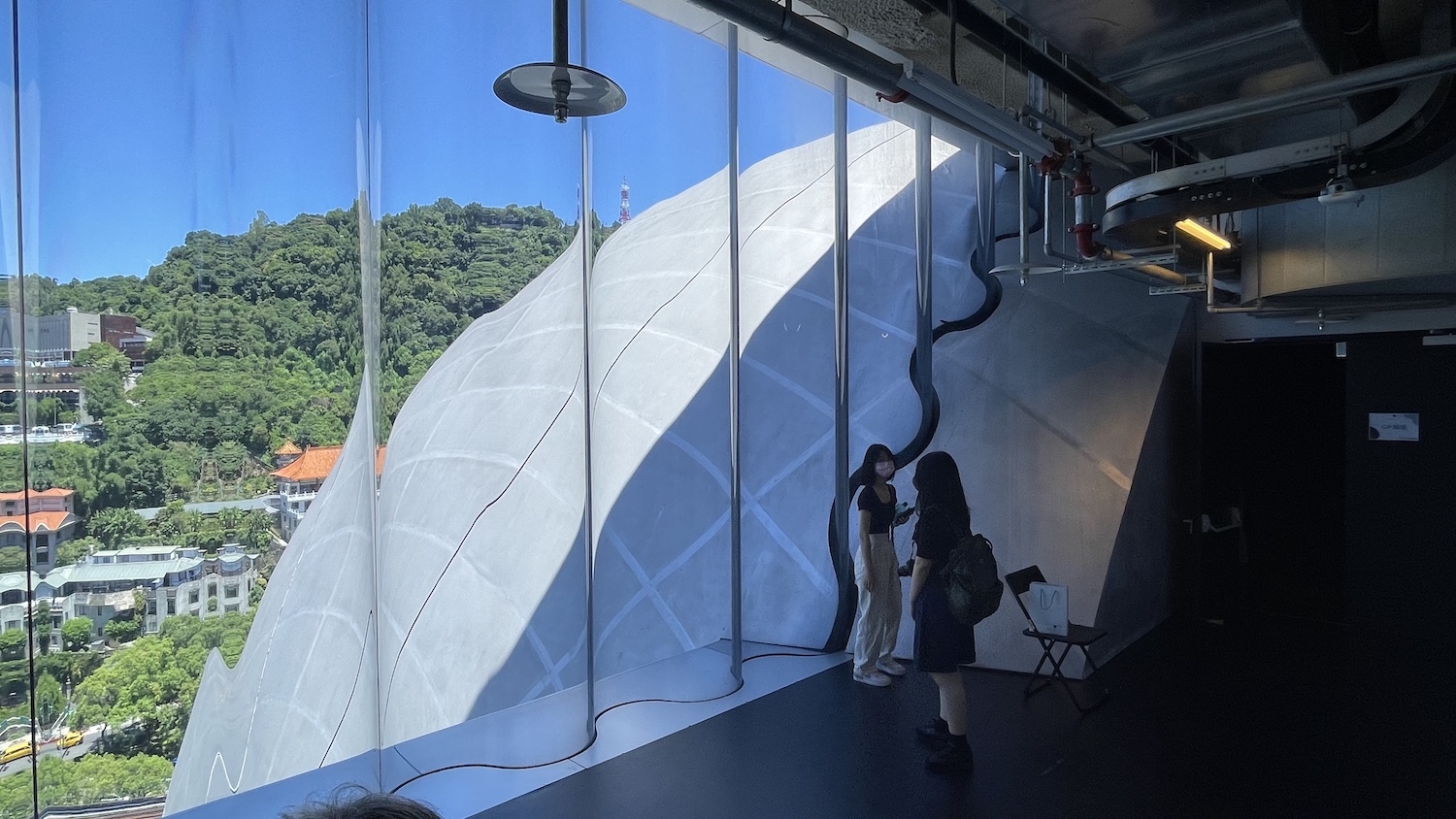 台北パフォーミングアーツセンター」をご紹介します。OMA設計