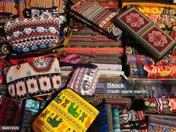 ラオス ゆるやかわいいお土産はナイトマーケットで！オススメ10選