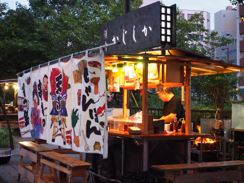 屋台がお店の中に！？ ビルの１Fに屋台を突っ込んだ「博多屋台 めでたい屋」が警固に誕生！ 福岡・警固-