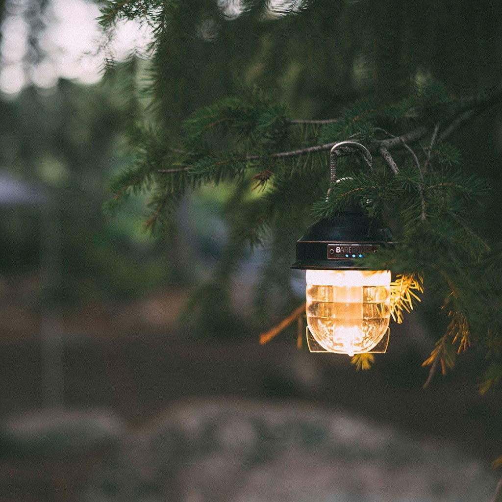 たった220円で、タープの好きな箇所にランタンフック作れるの知ってる？ 私がキャンプで使っている小技テクCAMP HACK キャンプハック