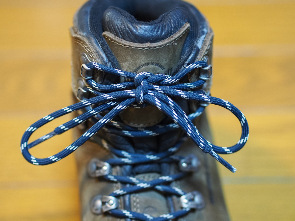登山靴 幅広や甲高な足の紐の通し方 - 私を登山に連れてってと言われなくても連れてく