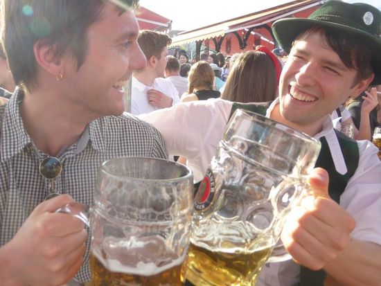 本場ドイツビールを堪能！日本一早い「オクトーバーフェスト」はこれだ 東京カレンダー最新のグルメ、洗練されたライフスタイル情報