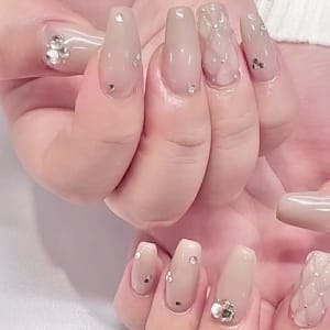 マグネット×ハートビジューネイル | ジェルネイル専門NICENAILニッケパークタウン加古川店(ナイスネイル ニッケパークタウンカコガワテン)のネイルデザイン 