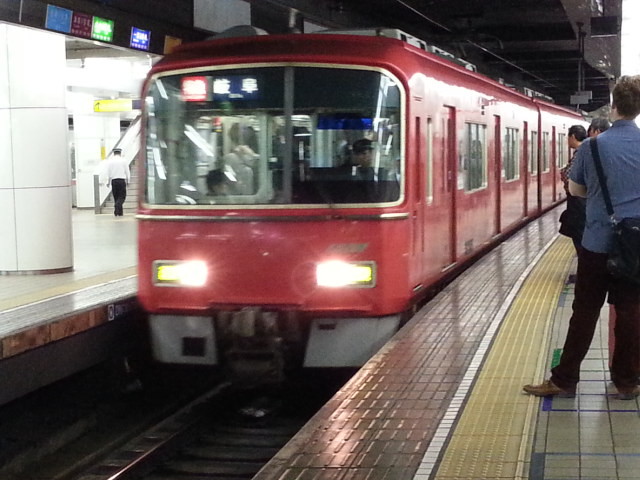 名古屋鉄道・笠松駅 岐阜の駅をぐるり14日本中の駅を旅する 駅と駅舎のブログ