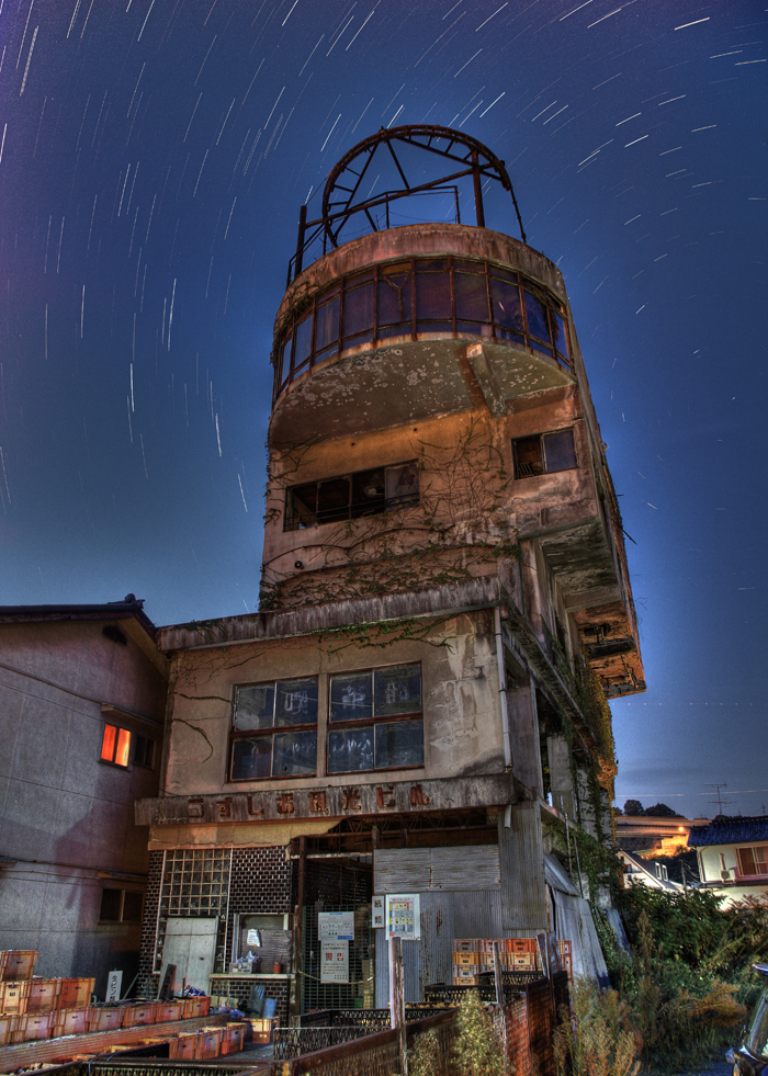 再来！うずしお観光ビル①超芸術ポメソン