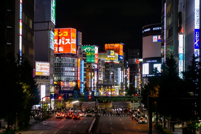 東京都》新宿歌舞伎町・歓楽街の写真素材 [58761158] - PIXTA