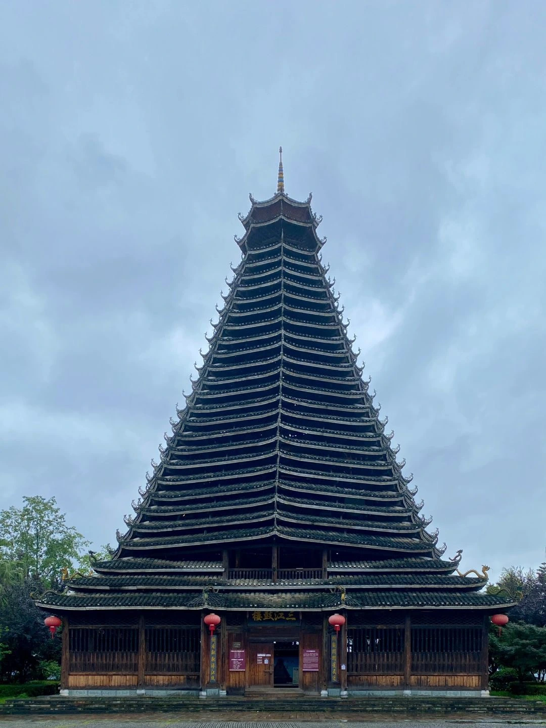 広西チワン族自治区徳天国境を越えた滝プライベート グループ 1 日ツアーKlook