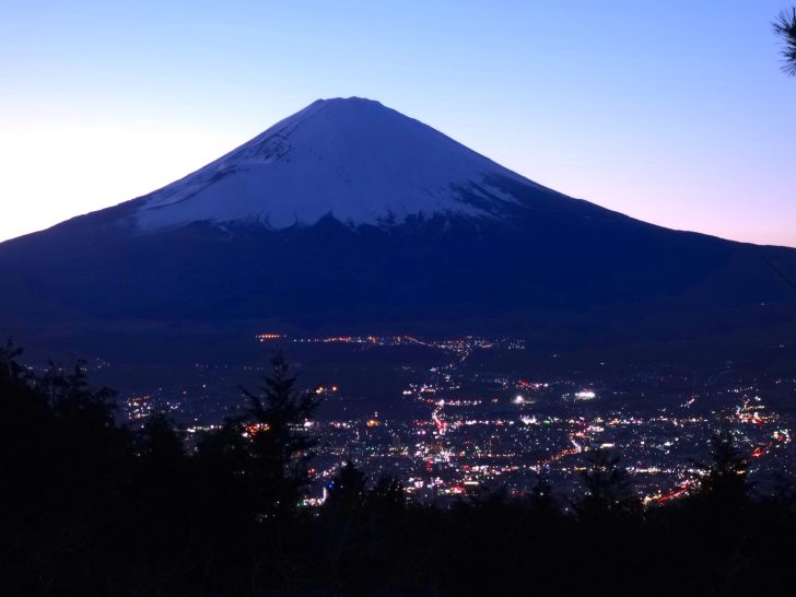 金時山 芦ノ湖展望公園の駐車場: 金時山